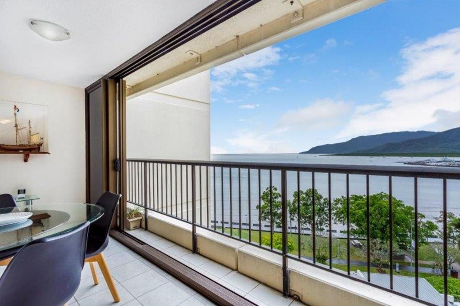 Cairns Ocean View Apartment In Aquarius Luaran gambar