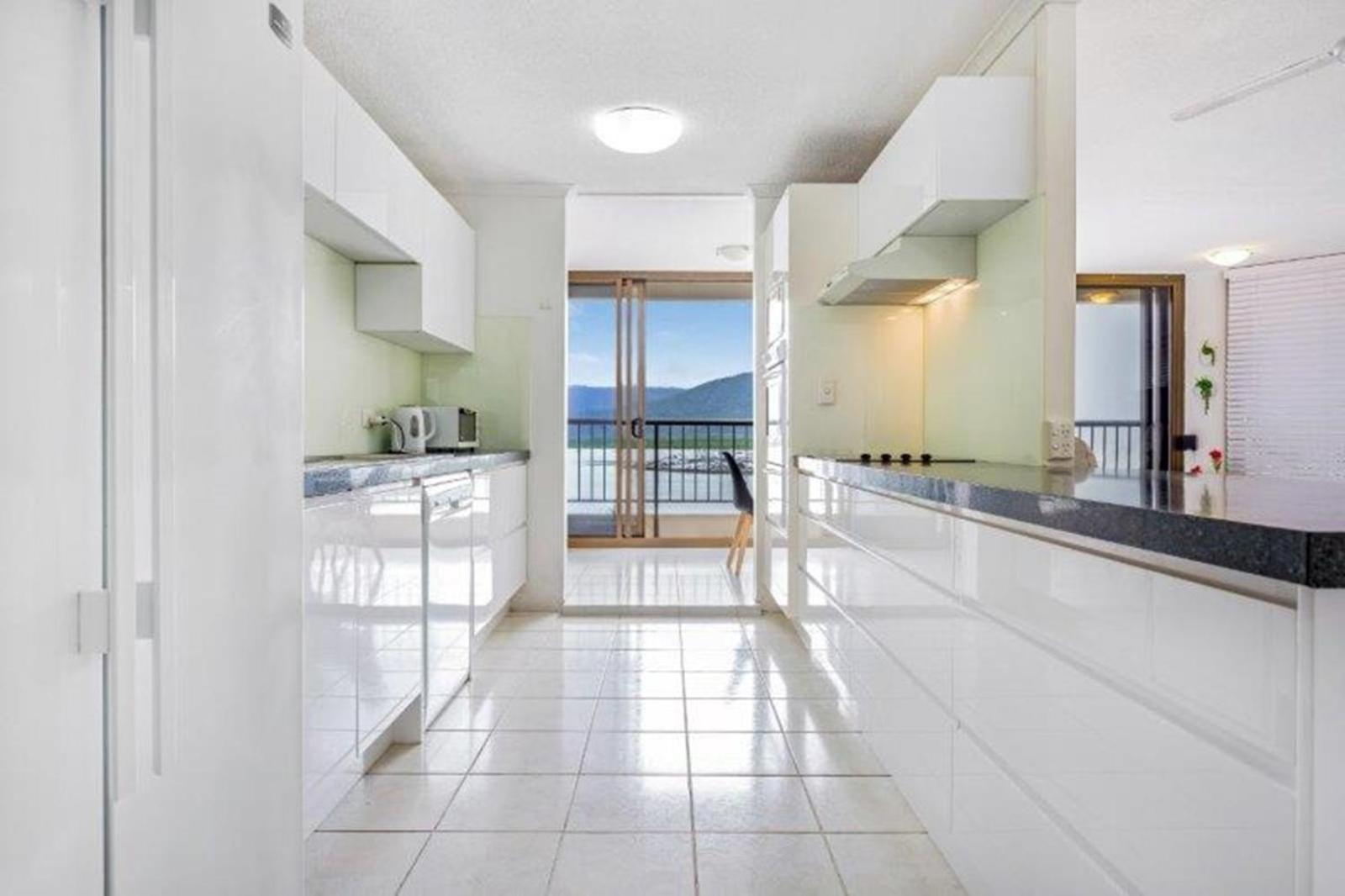Cairns Ocean View Apartment In Aquarius Luaran gambar